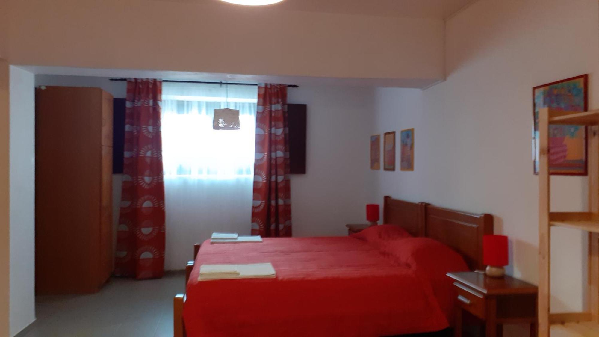 Casa Da Tauria Hotel Atouguia Da Baleia Cameră foto